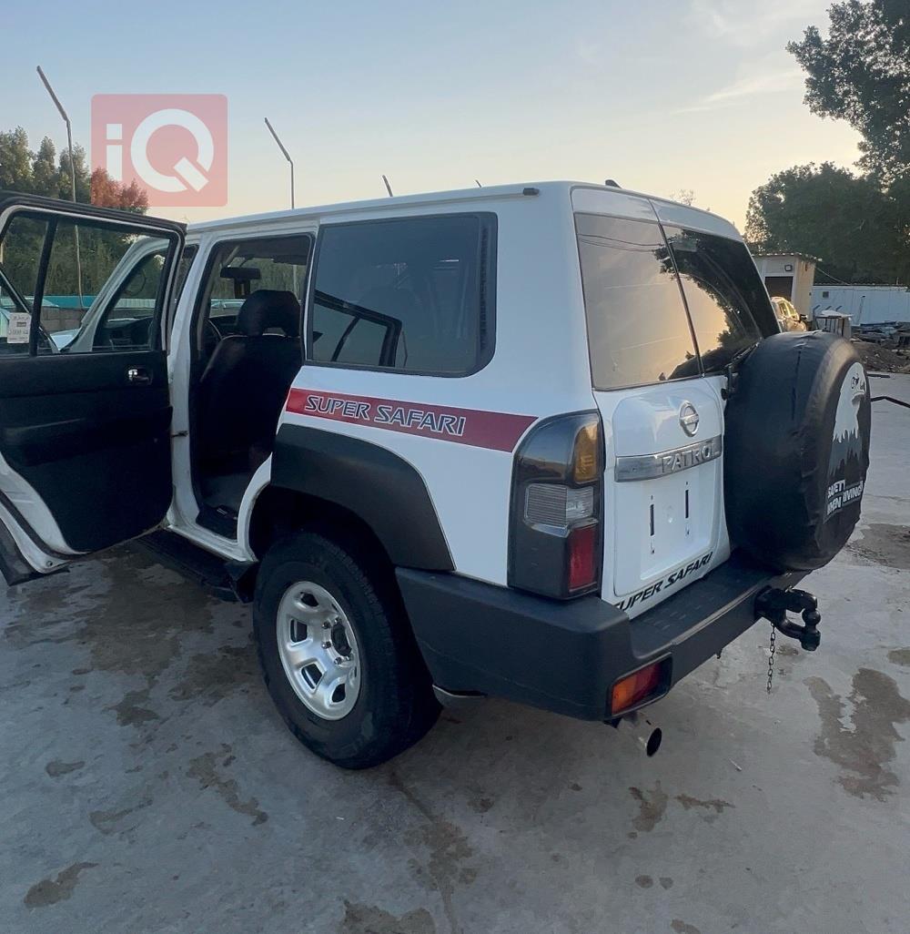 نيسان باترول